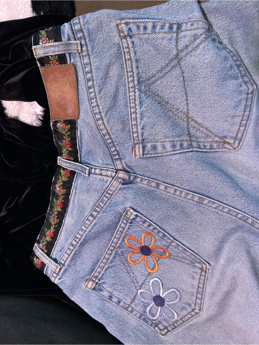 ABS Allen Schwartz Light Blue Denim Boot Cut Jeans with Floral Embroidery - Picture 6 of 6